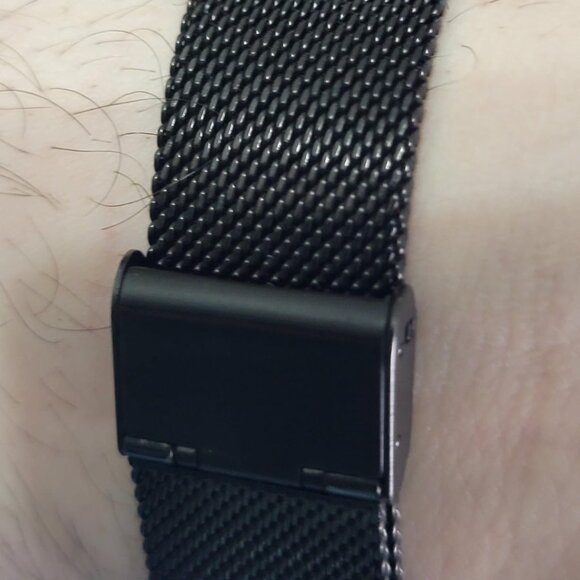 Unisex Ultra Thin Waterproof Analog Quartz Watch with Stainless Steel Mesh Band - Picture 2 of 10